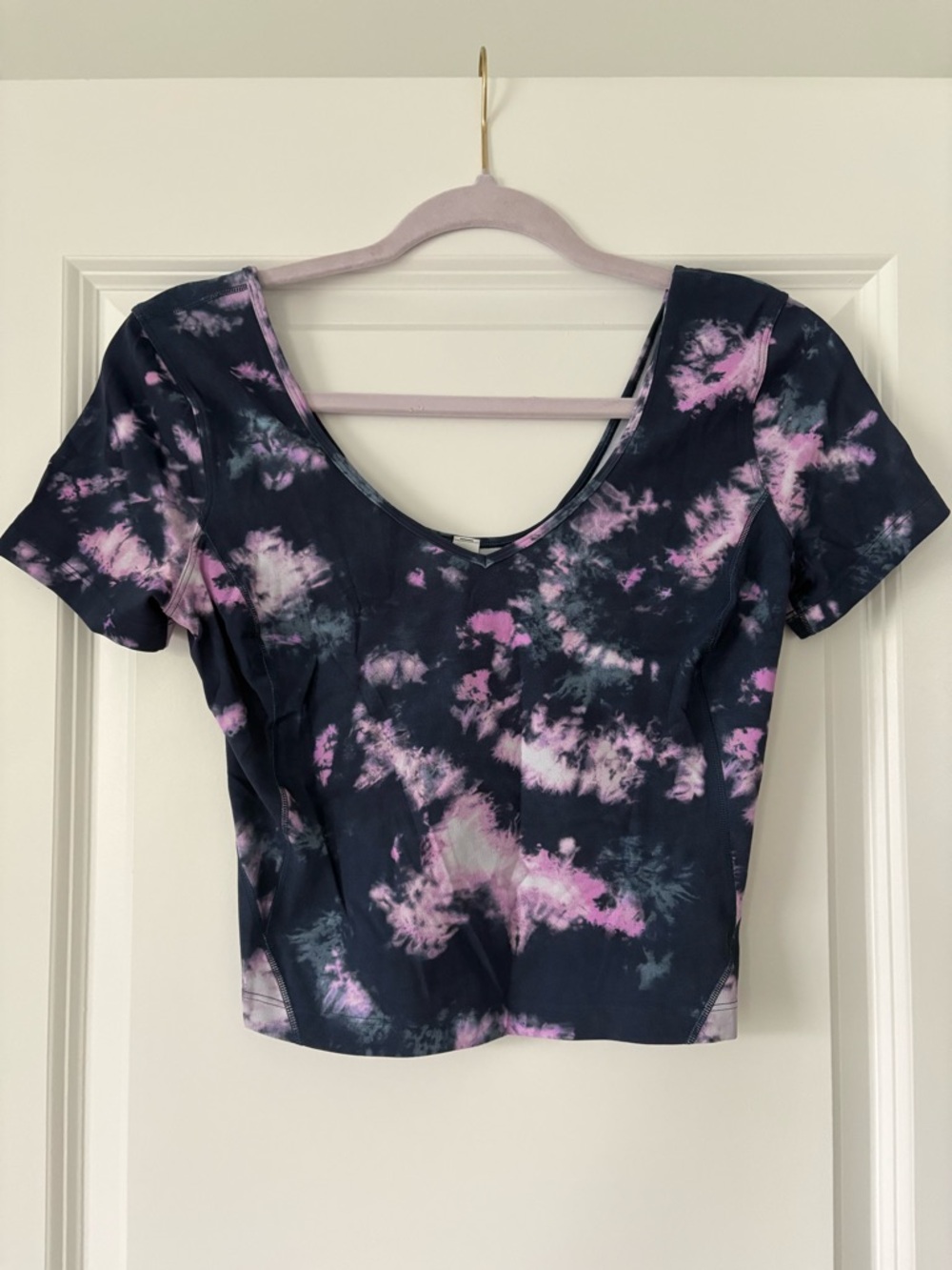 lululemon athletica Tie-Dye Scoop Crop Top — Pink, Purple and Navy